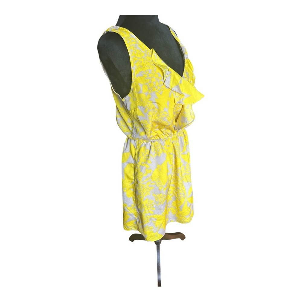 Express Yellow & Beige Floral Ruffle Dress – Size M - Picture 3 of 8